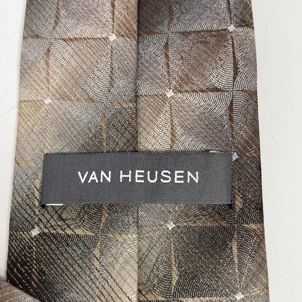 Vintage Van Heusen Necktie Tie Men Brown Geometric Textured Business 90s Y2K